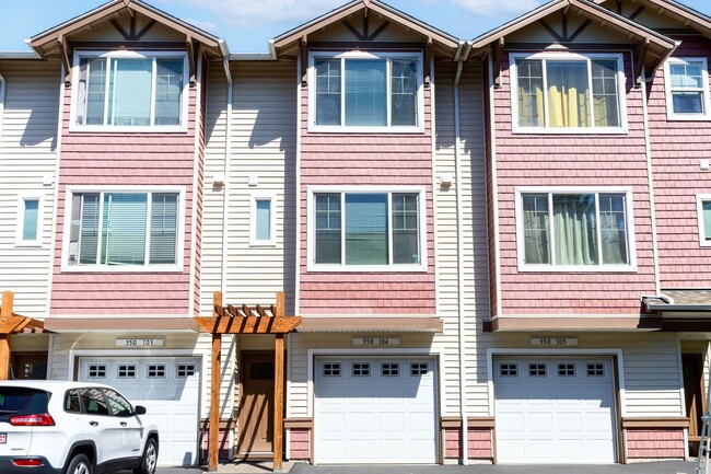 Timberland Falls/Cedar Mill Townhome - 2 b... - Timberland Falls/Cedar Mill Townhome - 2 b...