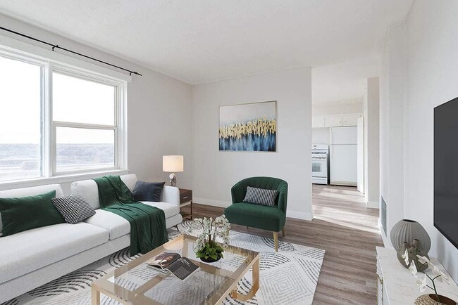 Photo - Scenic Court