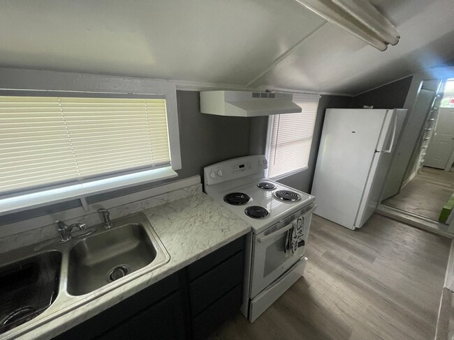 Photo - Single Family 3 Bedroom