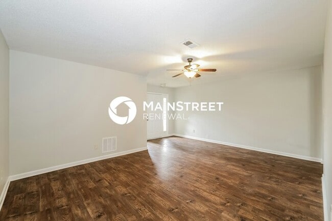 3 Bedroom Pet-Friendly Home in Memphis, TN with Main Street Renewal