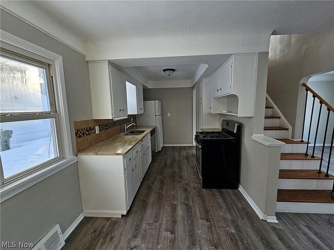 Photo - 9516 Alexander Rd