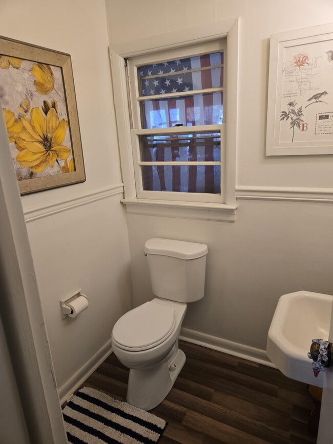 Photo - 509 Frank Ln