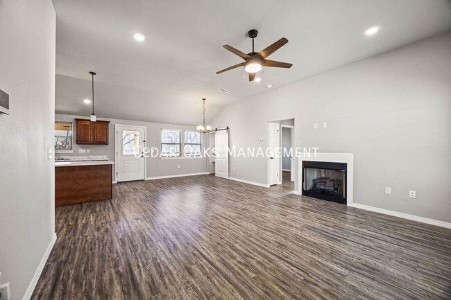 Photo - 26 Hillswick Ln