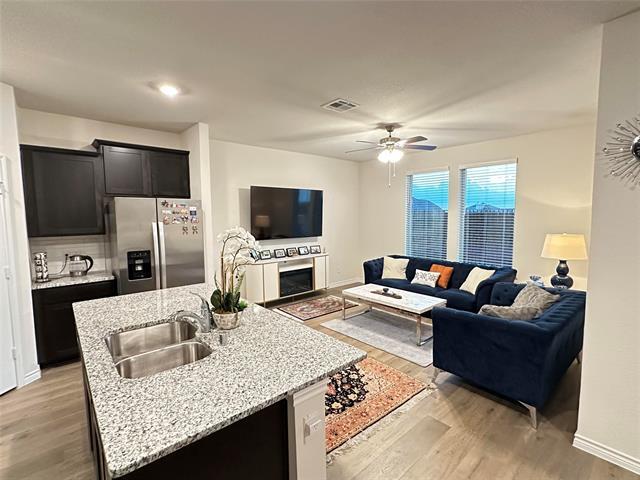 Photo - 809 Lone Rock Dr