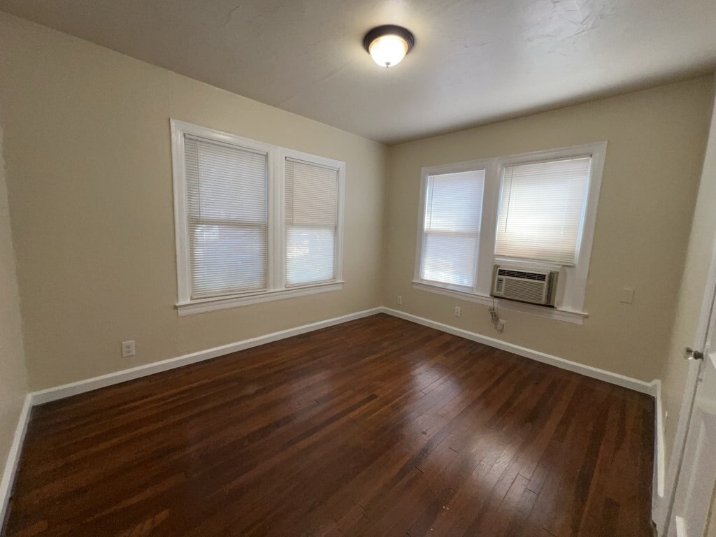 Photo - 1552 Lombardy St Unit 2
