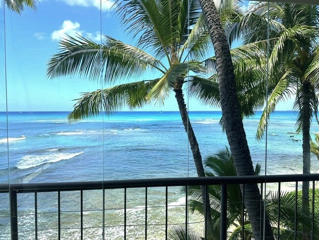 Building Photo - Gold Coast, Tropic Seas - 2BR/2BA/Street Parking Only
