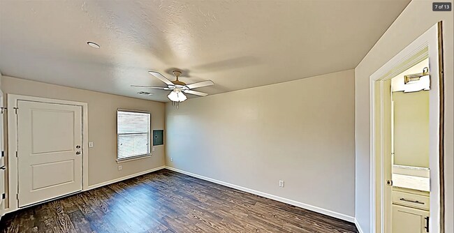 Photo - 405 Summit Ridge Dr