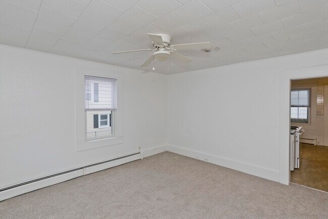 Photo - 22-22 East St Unit 16