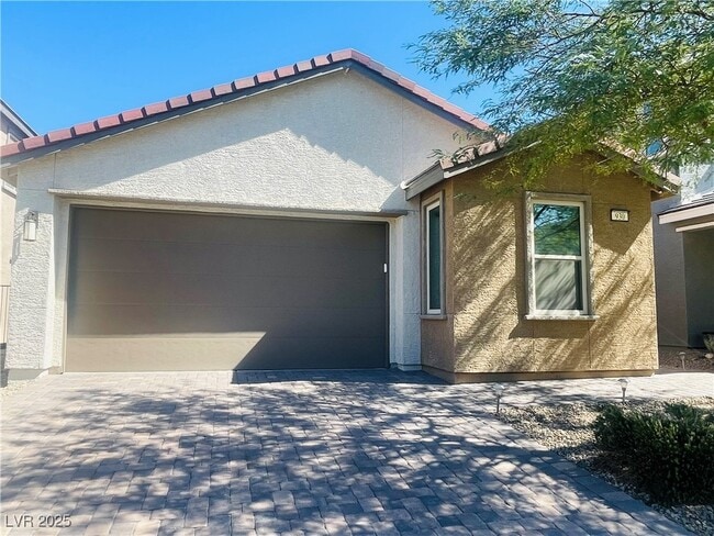 Photo - 930 Bayberry Ridge St