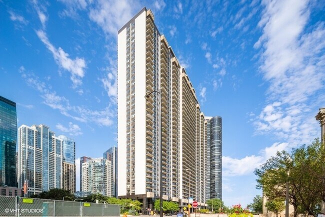 Building Photo - 400 E Randolph St Unit 3527 Rental