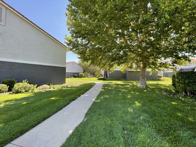 Ridgeview Village Apartments