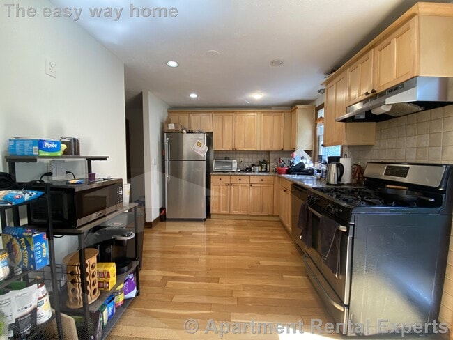 Photo - 24 Saville St Unit 2