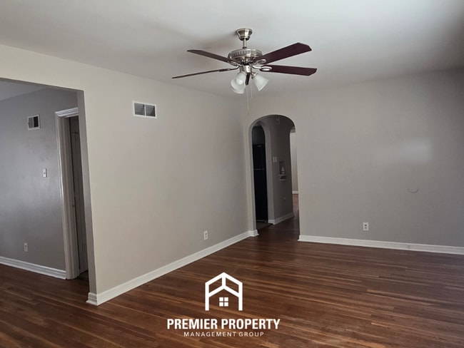 Photo - Charming 3BR St. Louis Home w/ Hardwood Floors, Dining Room & Garage