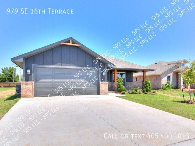 Photo - 979 SE 16th Terrace