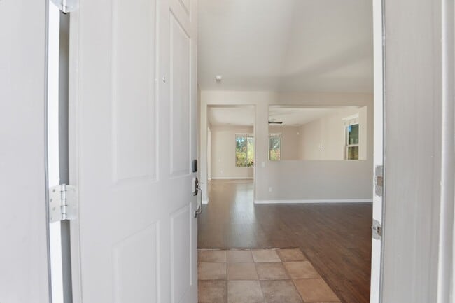 Photo - Spacious 3-Bedroom + Loft Home with Mountain Views in Stetson Valley