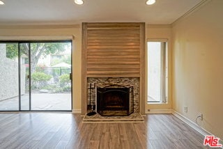 Photo - 5760 Owensmouth Ave