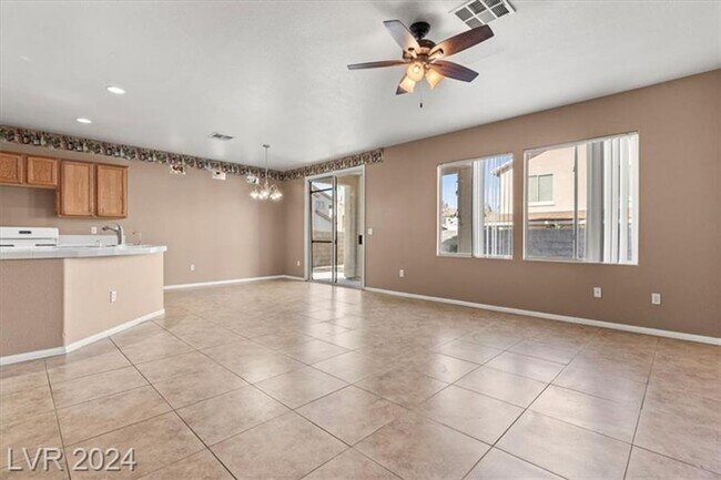 Photo - Lovely 5 Bed, 1 Bed Down
