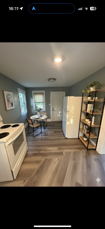 Photo - 238 S Maple St