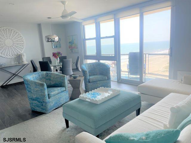 Photo - 4800 Boardwalk Unit 1807