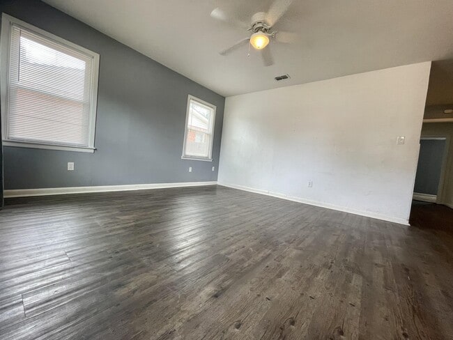 Photo - 4205 41st St