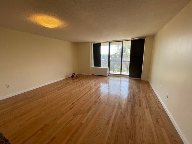 Photo - 60 Longwood Ave Unit 410