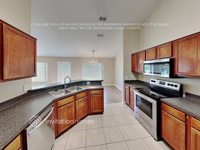 Photo - 2010 Big Buck Dr