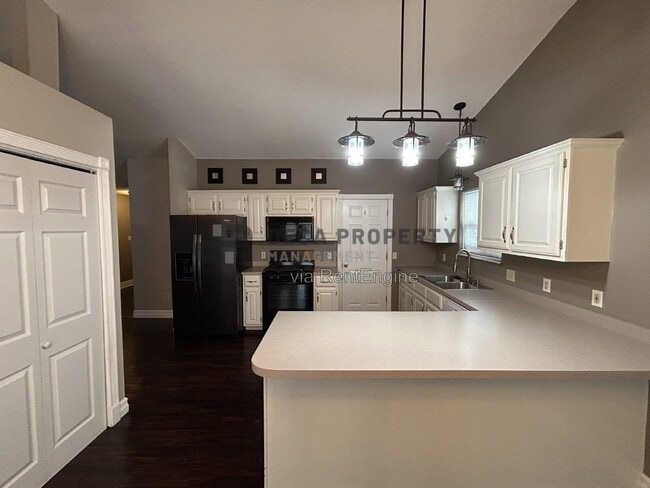 Photo - 4175 Whitehall Dr