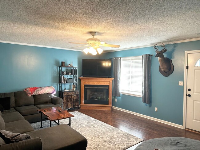 Photo - 200 Dramtree Dr