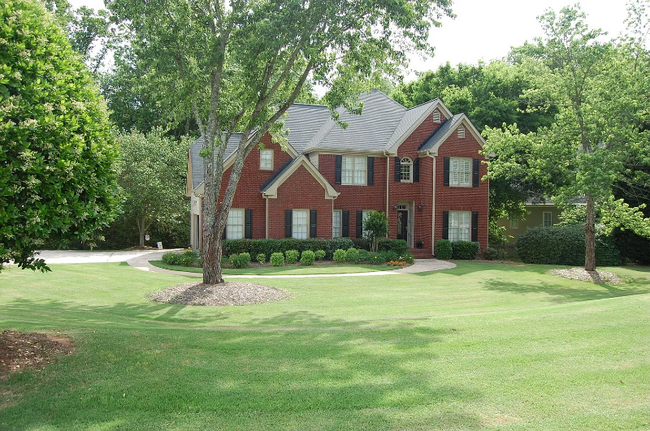 Building Photo - 3310 Chartwell Blvd Rental