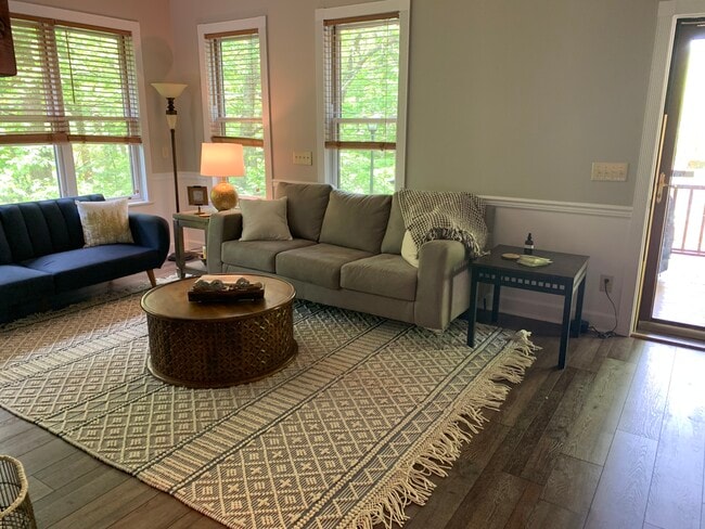 Photo - 512 Riverwalk Rdg Rd