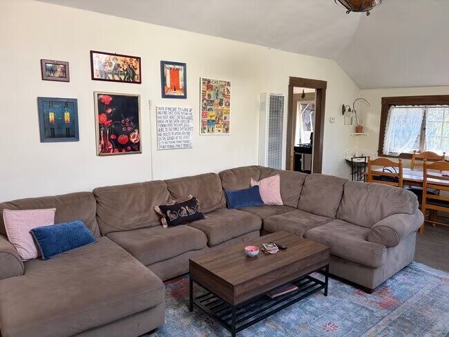 Photo - 2615 Parker St Unit Upper flat