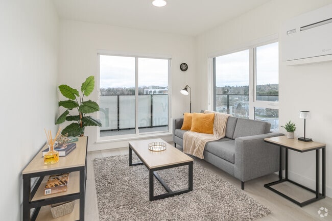 2 chambres, 2 salles de bain - 779 pi² - Salon - University Heights