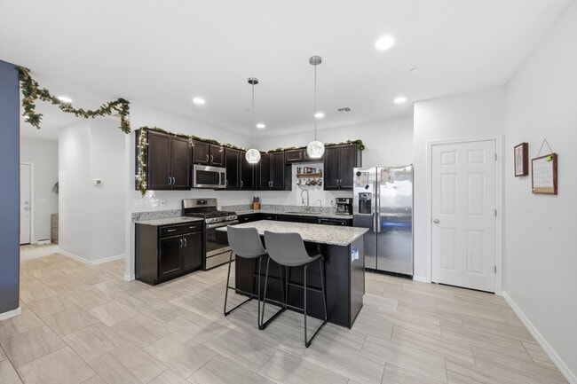 Photo - 21359 W Alvarado Rd