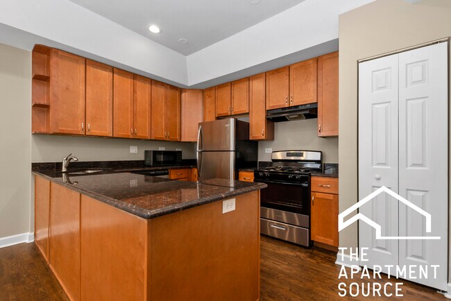 Building Photo - 4010 S Calumet Ave Unit 1S