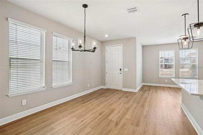 Photo - 5093 Railroad Vine Aly