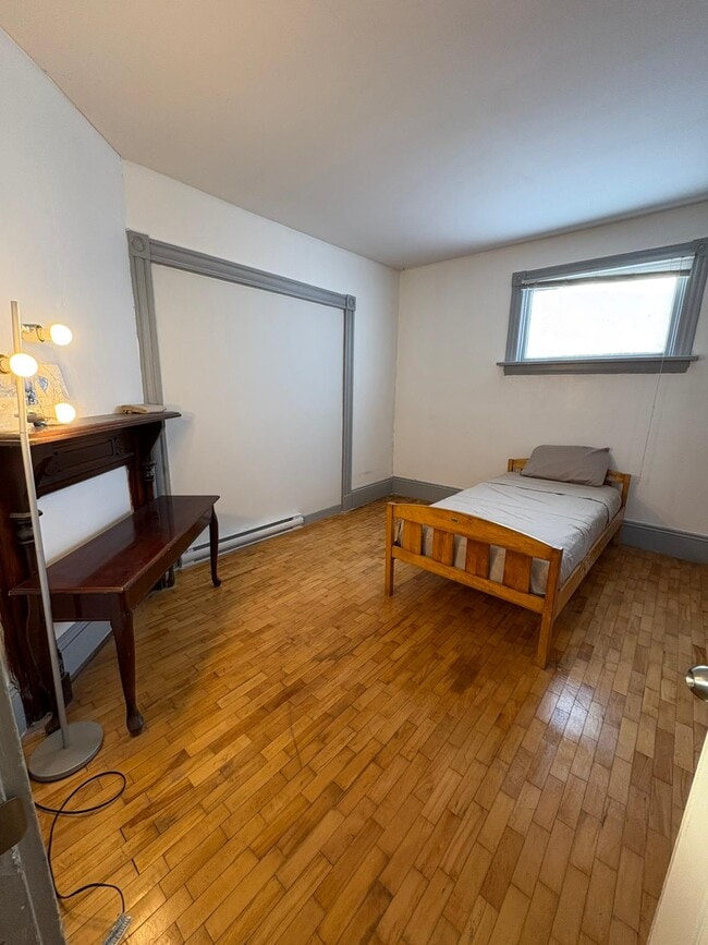 Building Photo - 24 Eddy St