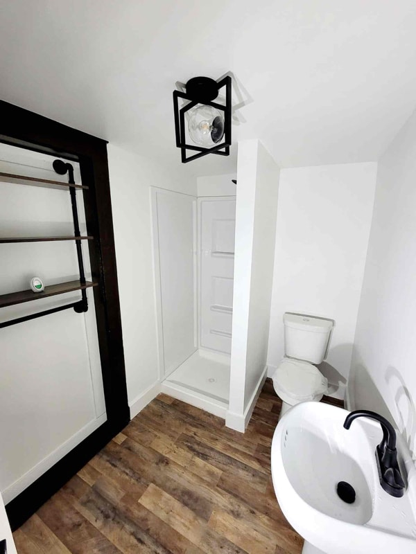 Photo - 103 Lincoln Hwy W