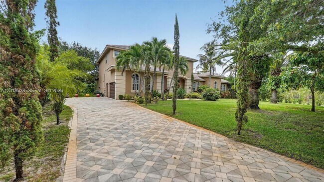5960 NW 79th Way
