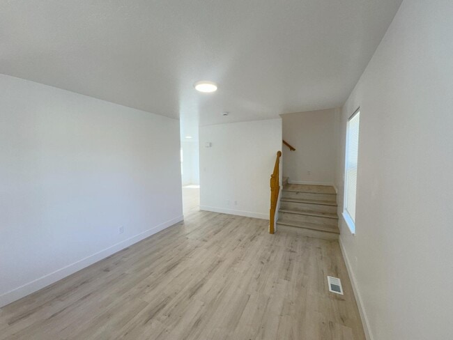 Photo - 3952 Dodge St