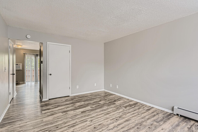 Alder Square Townhomes