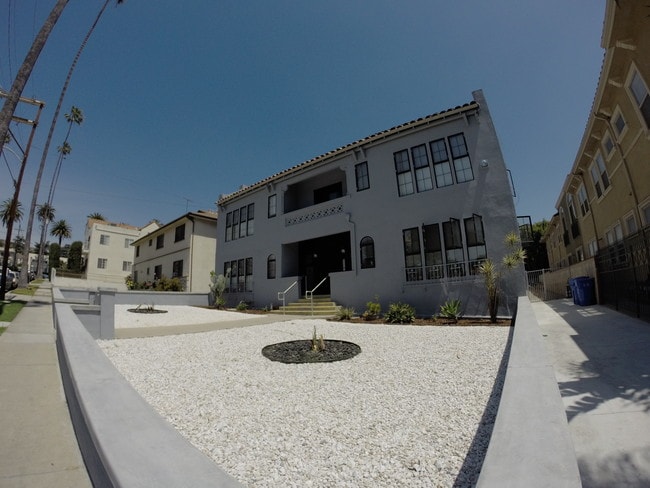 Photo - 2050 Dracena Drive