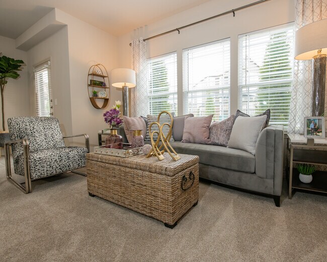 97 North Oak Apartments Kansas City, MO