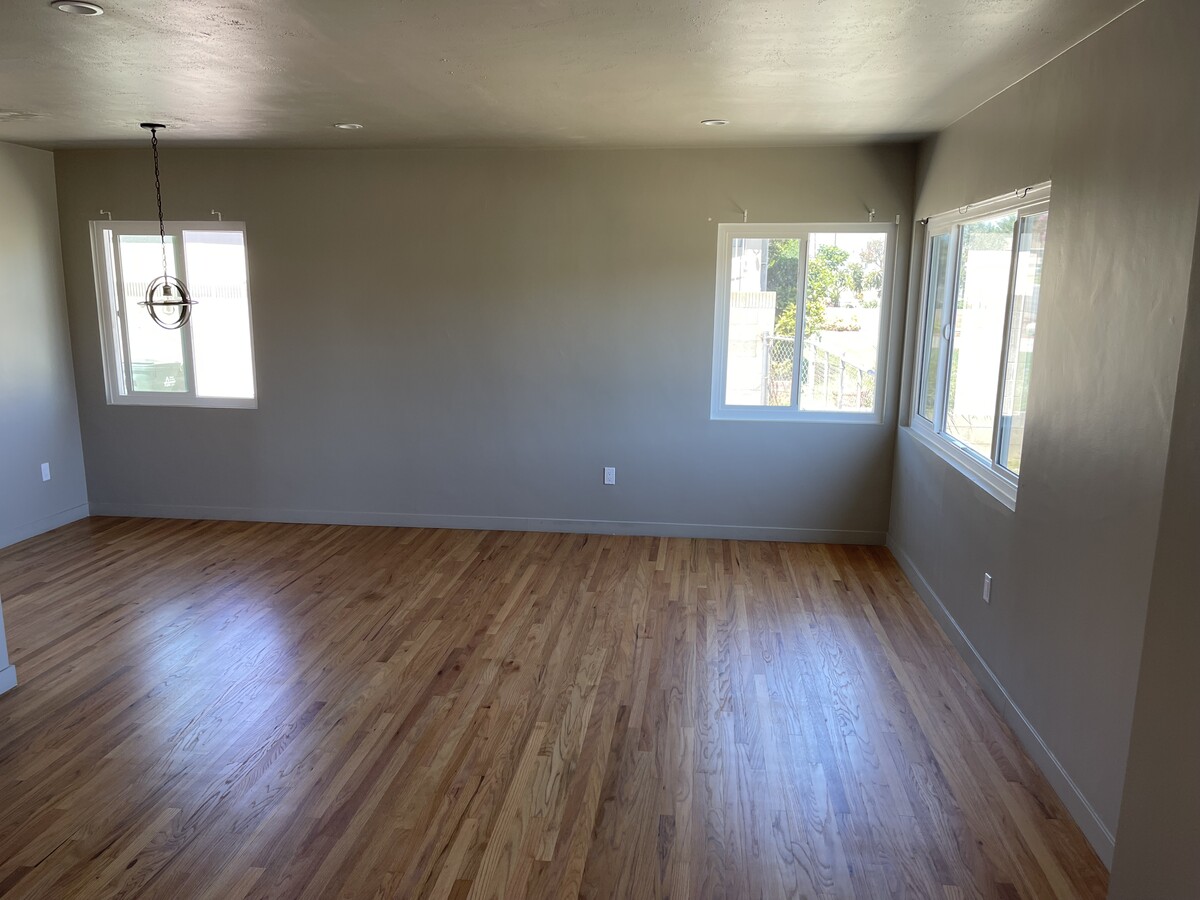 Photo - 408 Elmgate St