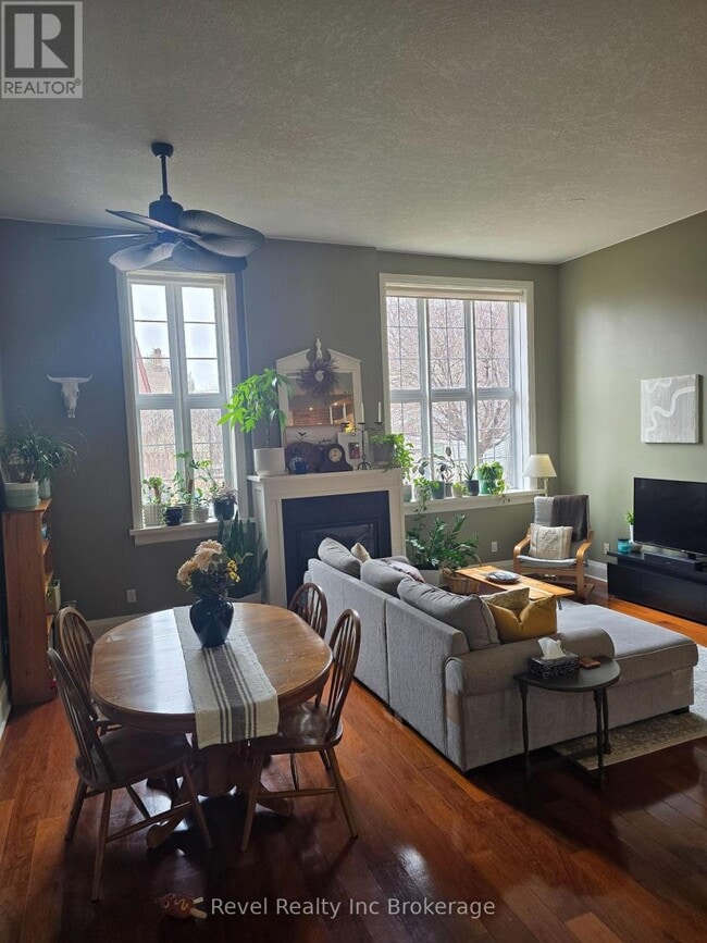 Photo - 81 Broadway St Unité 105