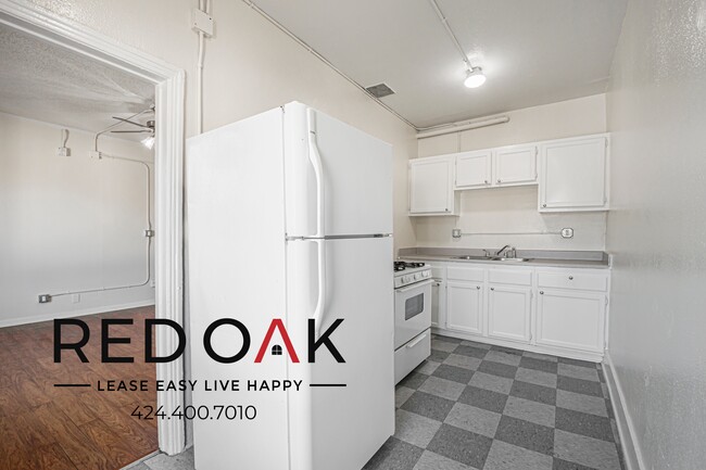 Photo - 425–427 S. Grand View St-7202 Unit 7202