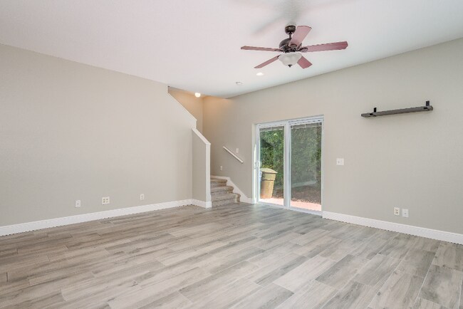 Photo - 193 Ashley Ct