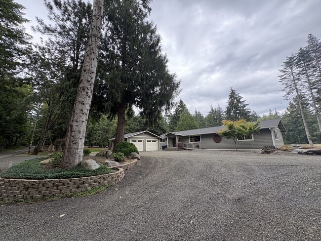 Building Photo - 91 SE Kalium Dr