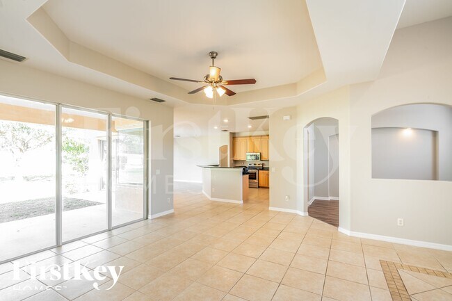 Photo - 2081 Nuremberg Blvd