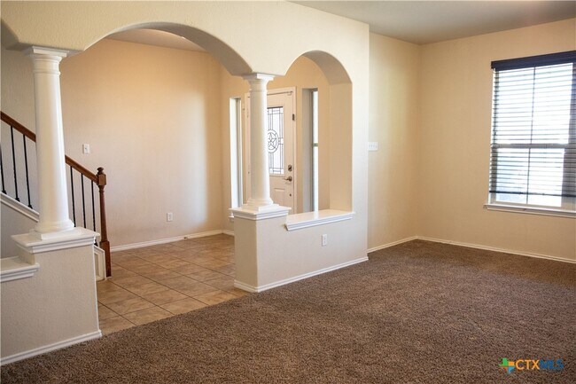 Photo - 6006 Ambrose Cir