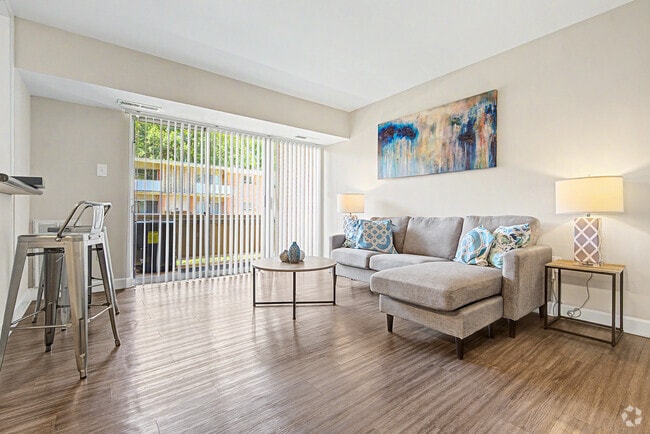 Lexington 1BR, 1BA - 669SF - Living Room